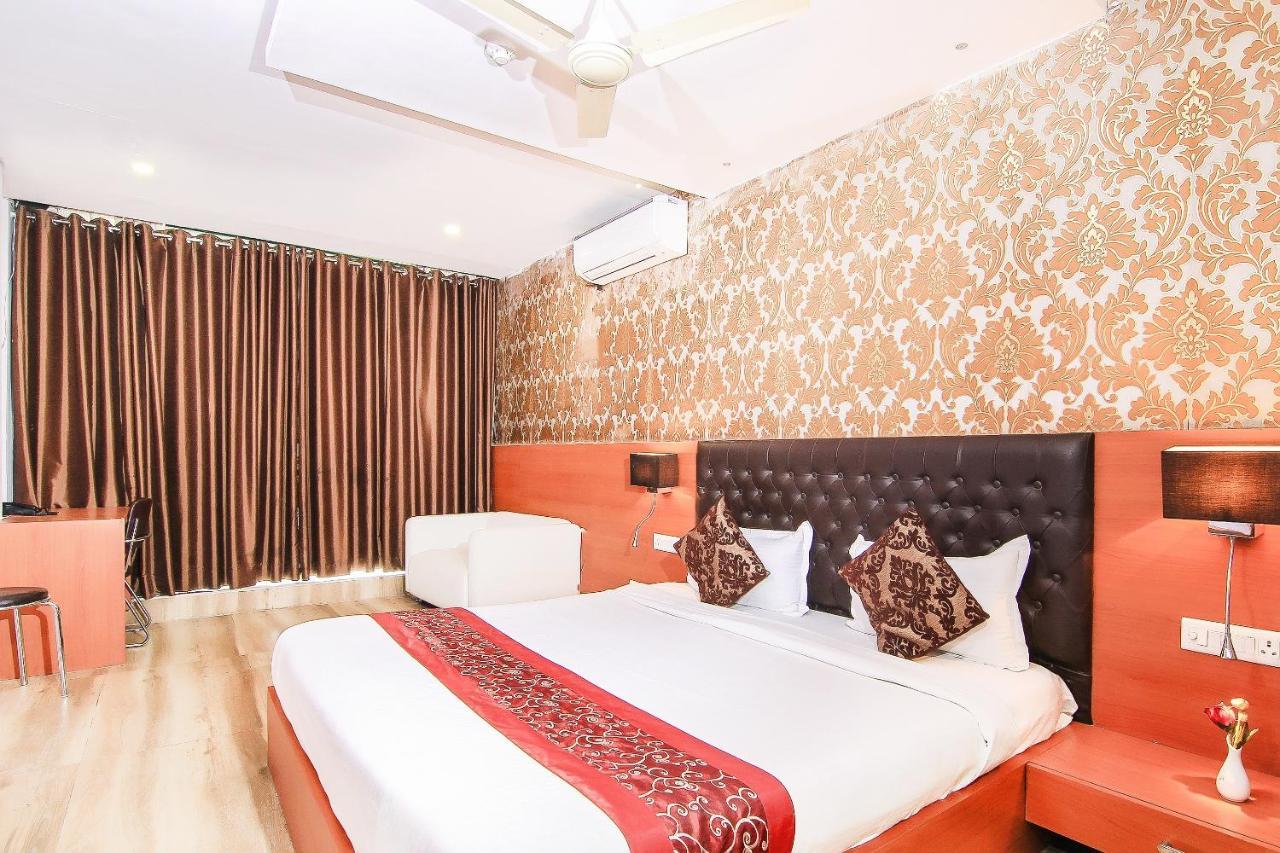 Hotel Oyo 3683 De Global Park Hasanganj Exterior foto